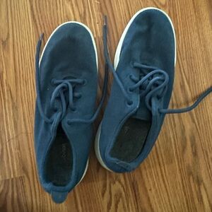 Allbirds blue shoes